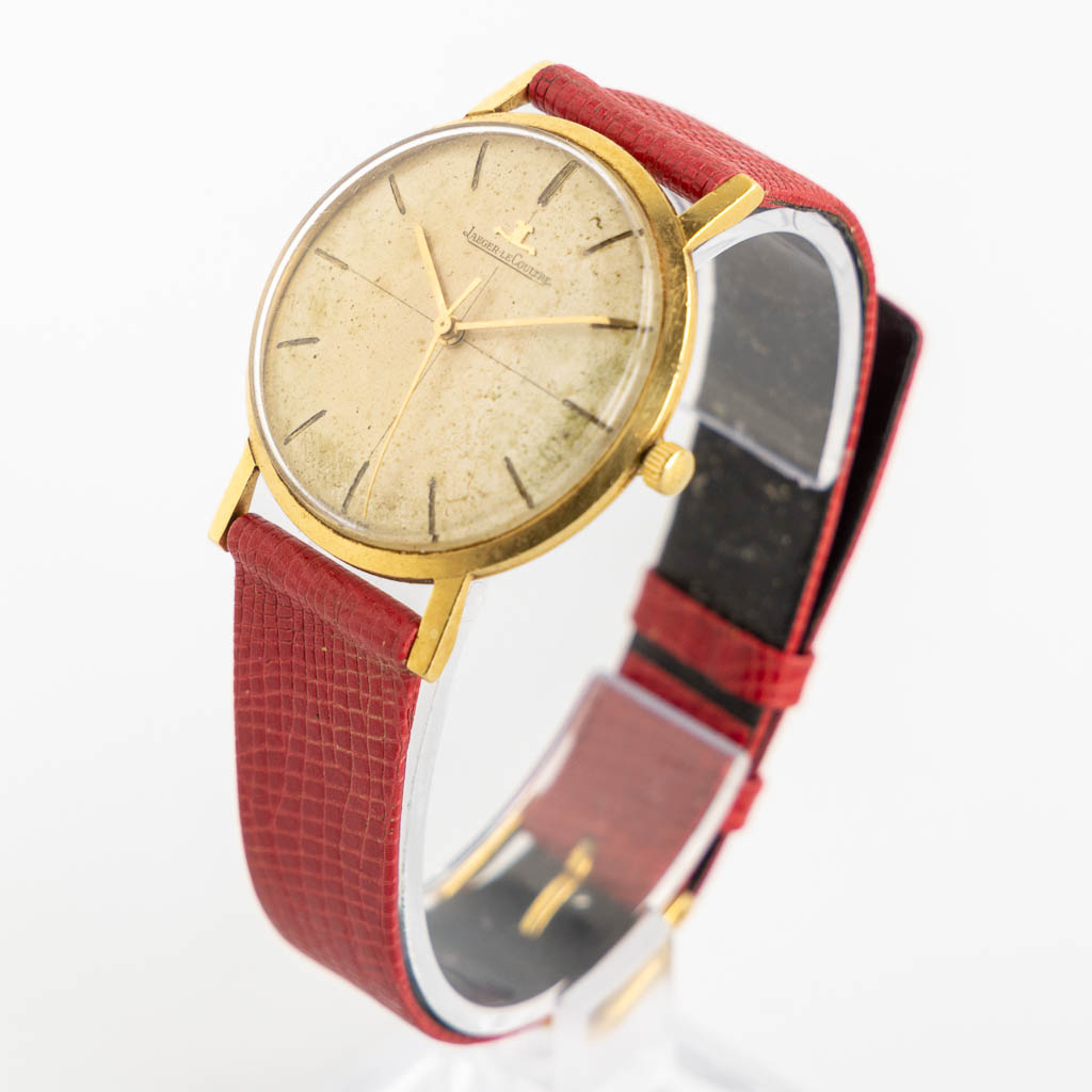 Jaeger Le Coultre, Classic and Thin wristwatch, 18kt yellow gold. (D:3,4 cm)