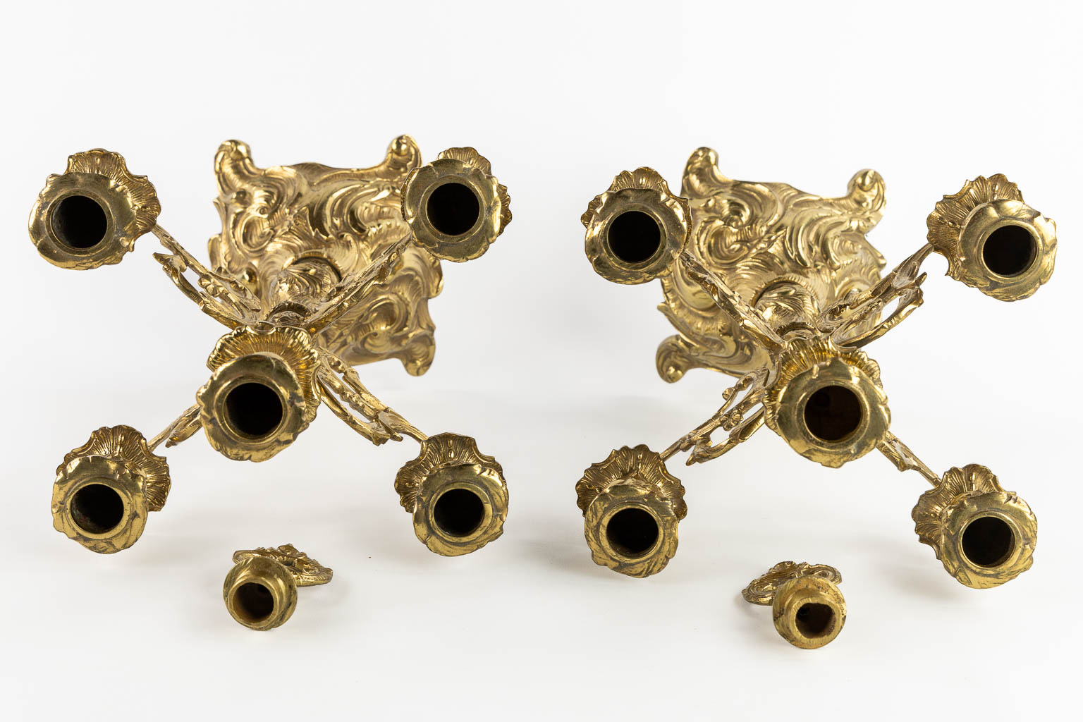 A pair of 5-armed candelabra, 20th C.