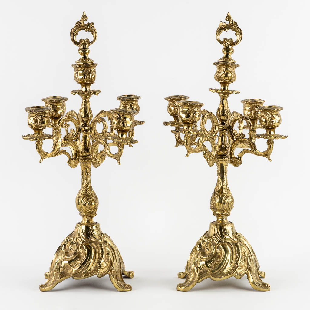 A pair of 5-armed candelabra, 20th C.