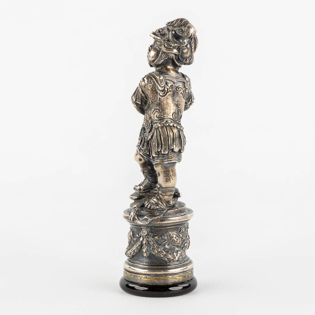 An antique stamp, Armoured Putti with a sword, Baroque style, 19th C. (H:9,7 cm)