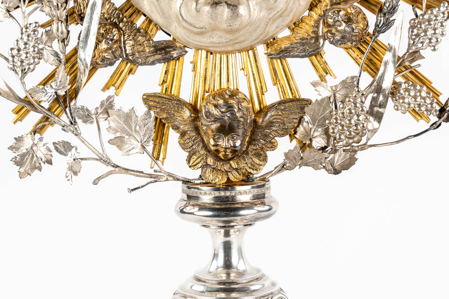 Jozef WETS (1808-1887) 'sunburst monstrance', silver, baroque style. 19th C. 2,310 kg. 