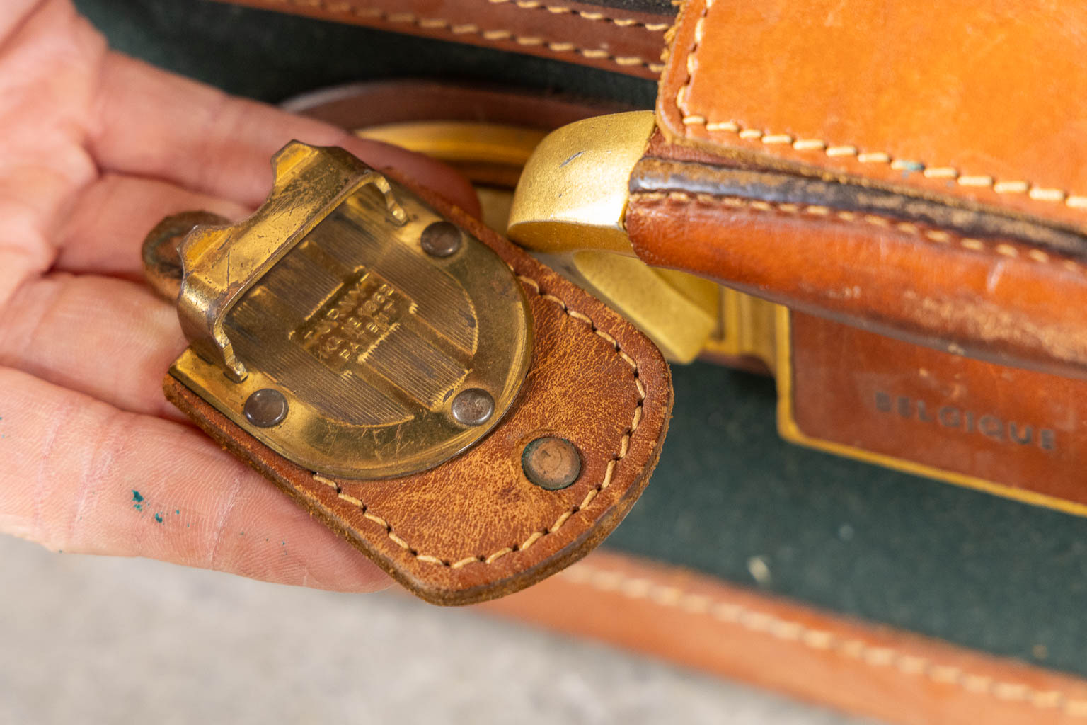 Delvaux, three travellers suitcases. (W:76 x H:52 cm)