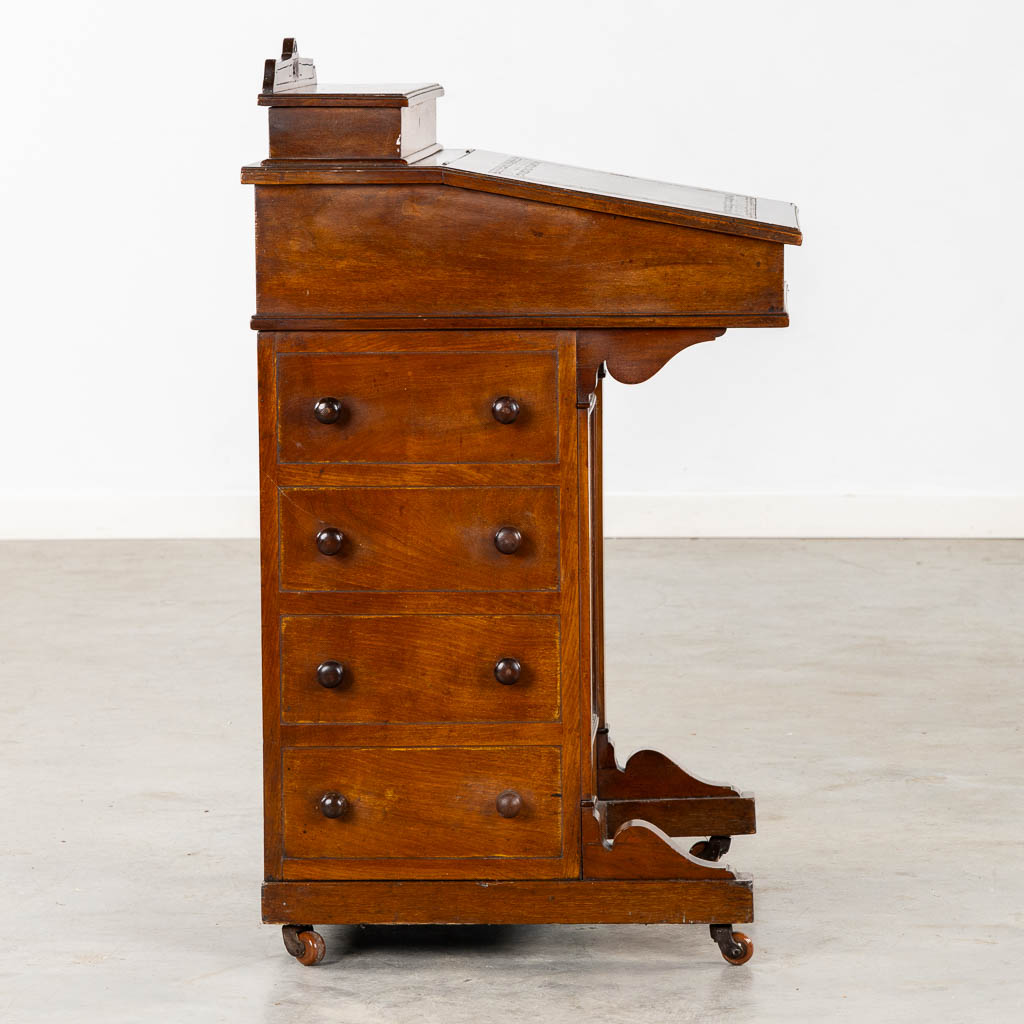 An antique and elegant Davenport desk, leather and wood, 19th C. (L:54 x W:56 x H:90 cm)