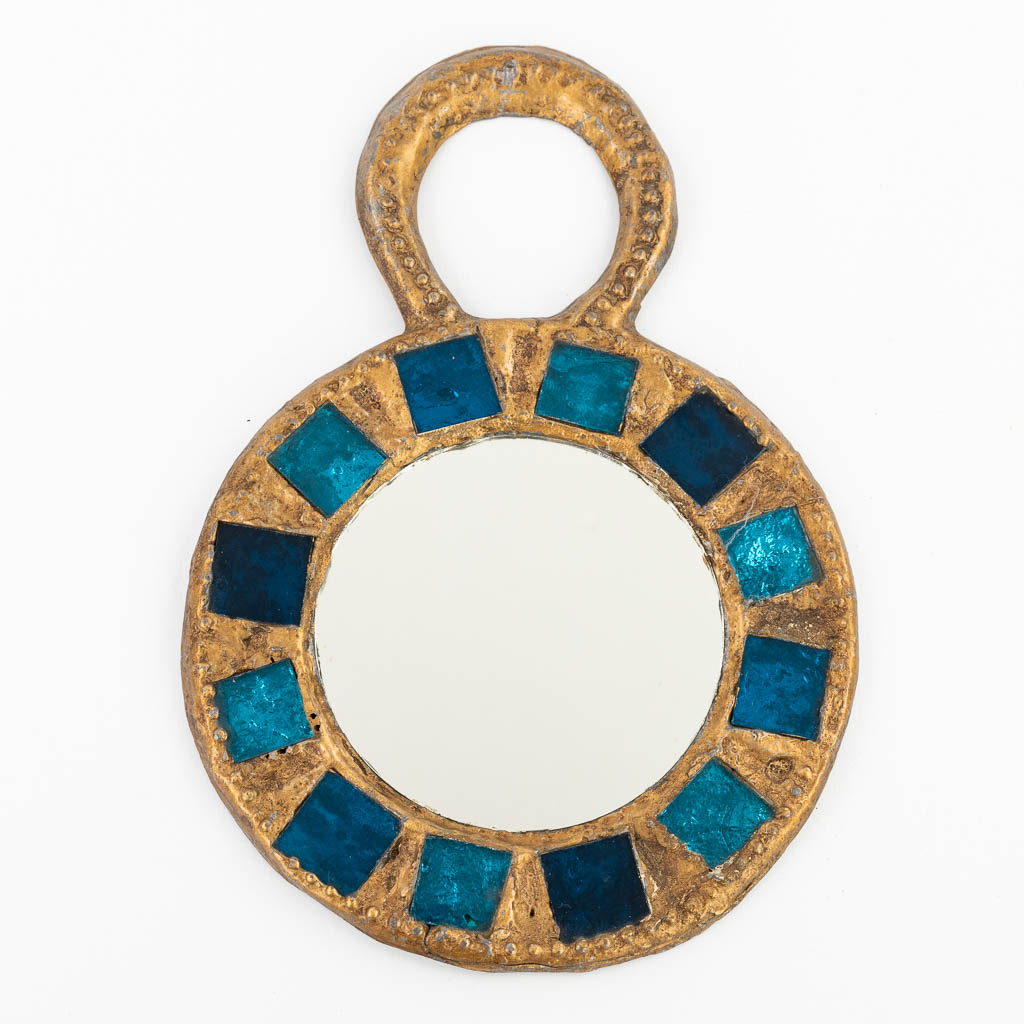 Irena JAWORSKA (XX) a small mirror with colored glass. (16 x 23,5cm) |  Flanders Auctions