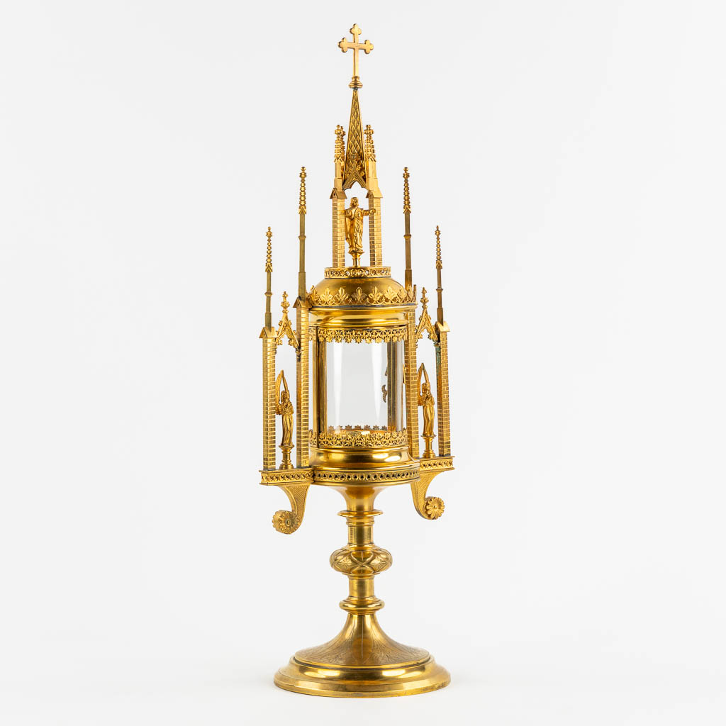 A tower monstrance, gilt brass, Gothic Revival. 19th C. (L:15 x W:20 x H:58 cm)