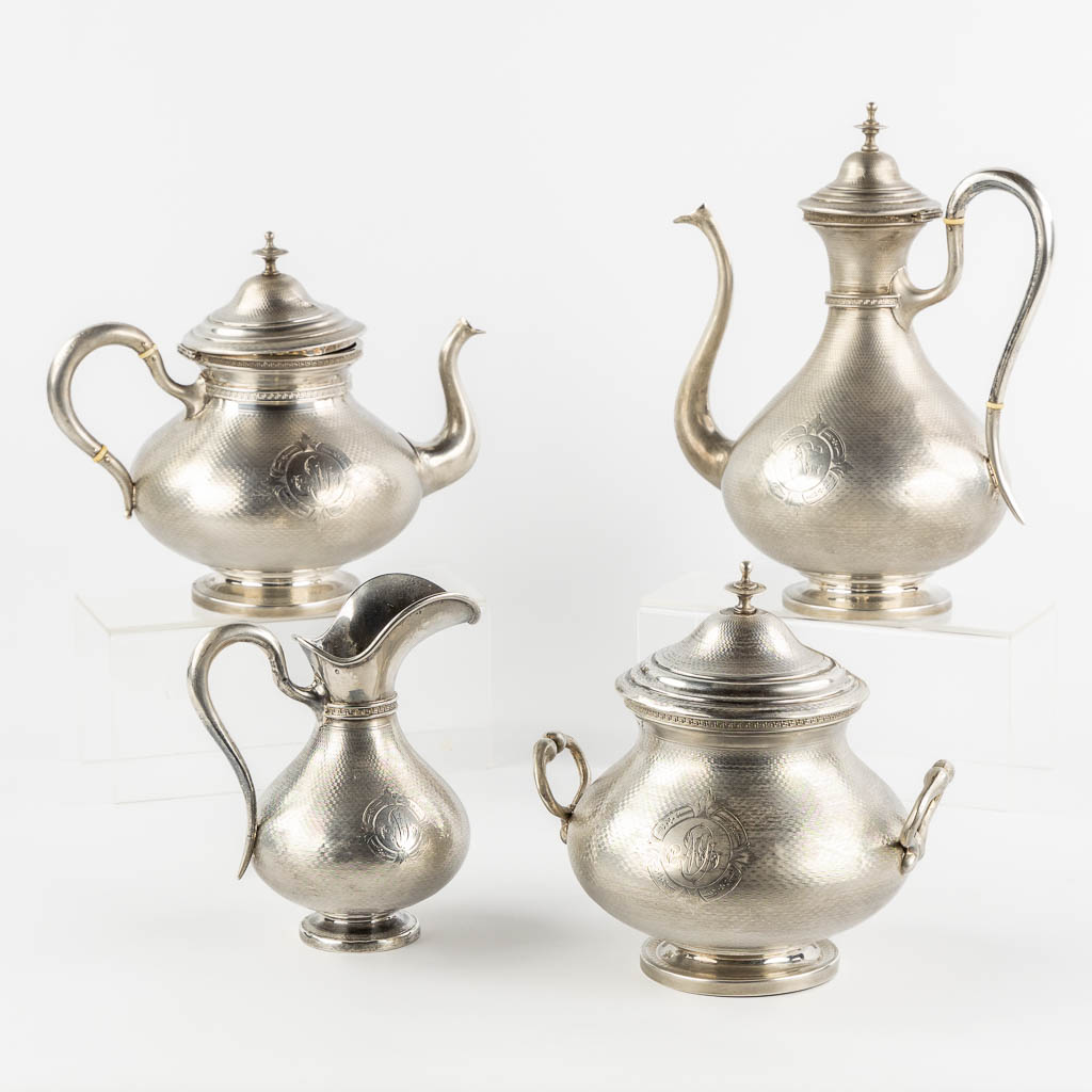 Jean-François VEYRAT (XIX) 'Four piece coffee and tea service, silver'. 1,796kg. (H:26 cm)