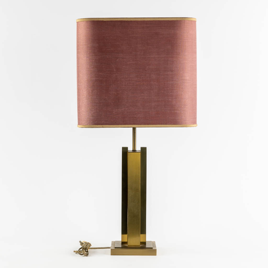 A mid-century table lamp, gilt metal, In the style of Belgo Chrome. (L:37 x W:37 x H:75 cm)