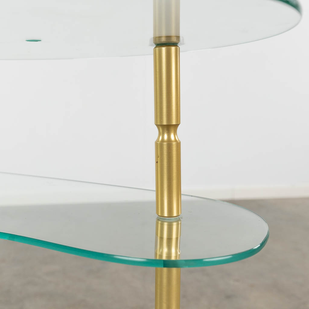 A small etagère/coffee table, brass and glass. Circa 1970. (L: 50 x W: 90 x H: 60 cm)