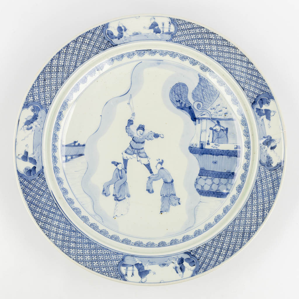 A set of three Chinese blue-white plates. (D:45 cm)