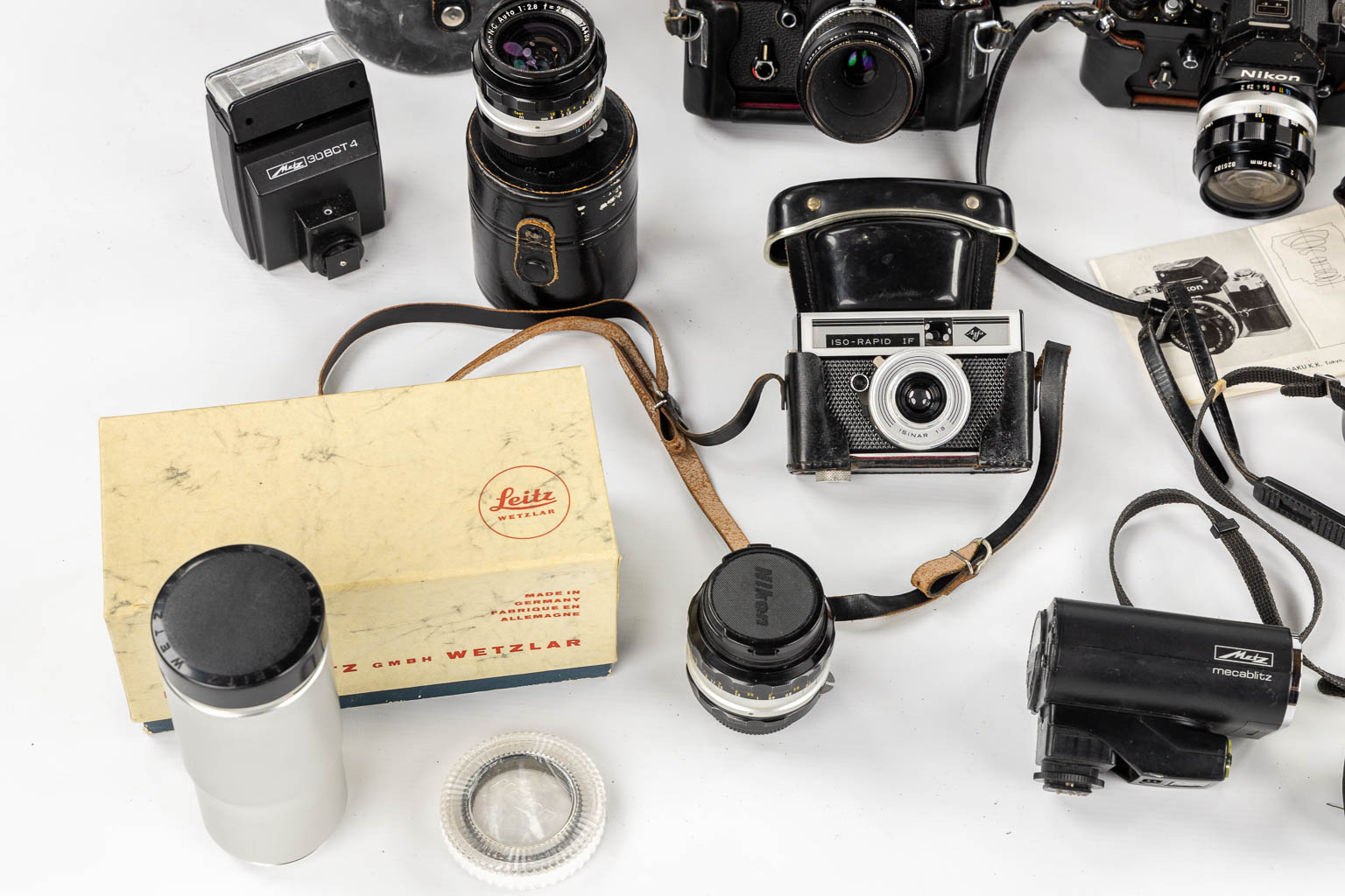 Nikon, a large collection of Analog camera