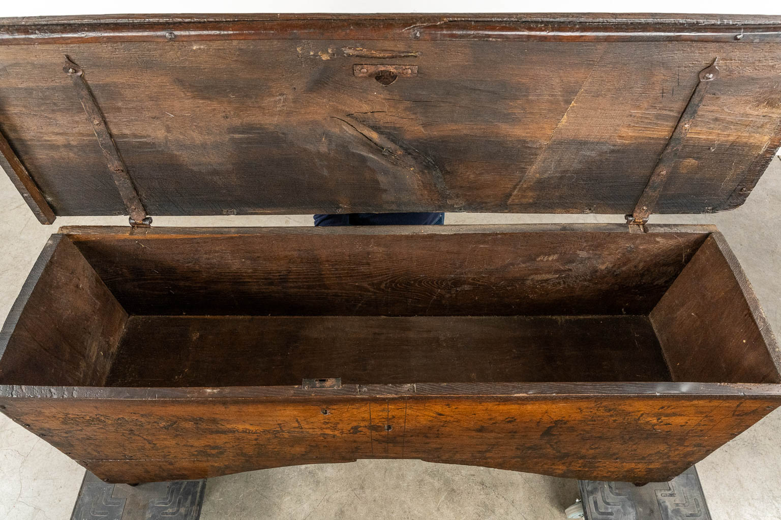 An antique Chest, sculptured oak, Flanders/The Low Countries, 17th C. 