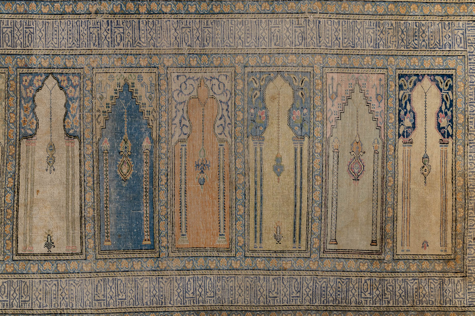 An Oriental hand-made carpet, Kayseri. (W:89 x H:232 cm)