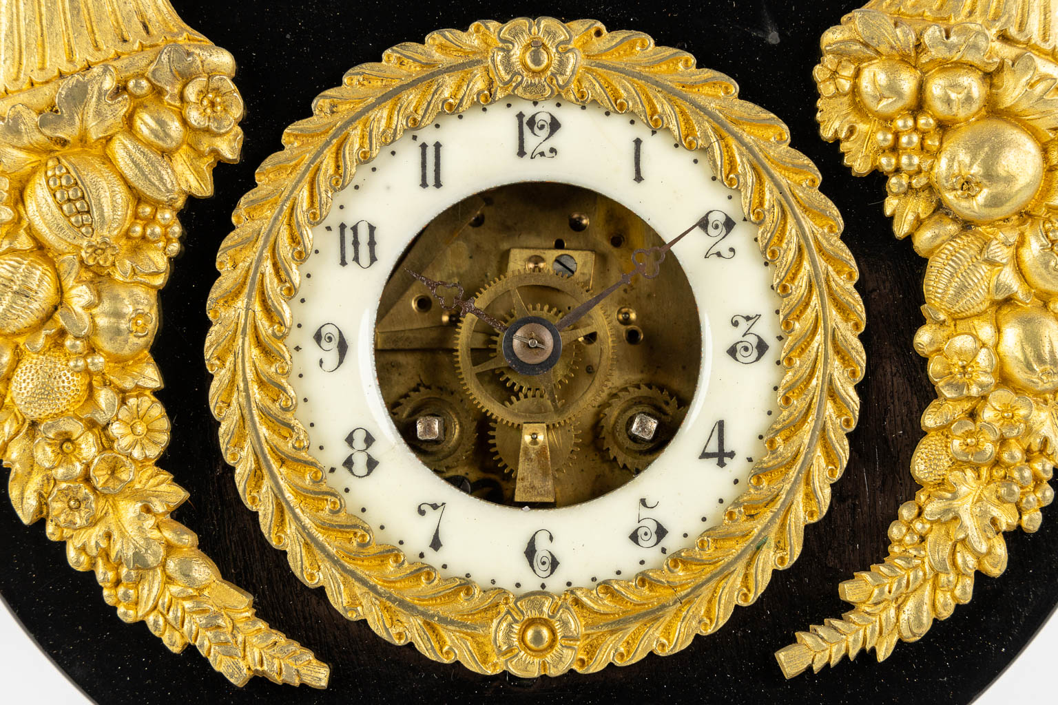 A Lyre mantle clock, gilt bronze and marble. 19th C. (L:13 x W:22 x H:61 cm)