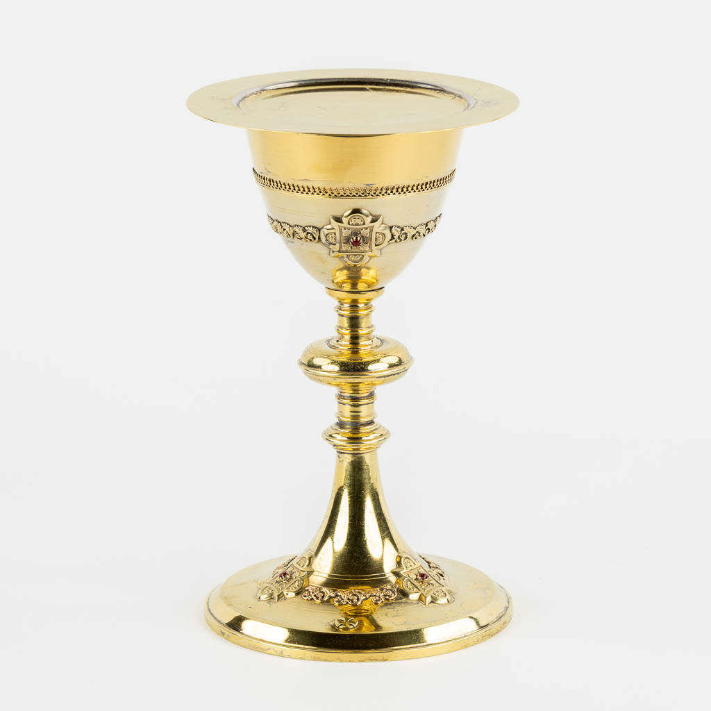 A Chalice, Gothic Revival with red cabochons, Added a silver paten, Bourdon, Ghent. (H:22 x D:13,5 cm)