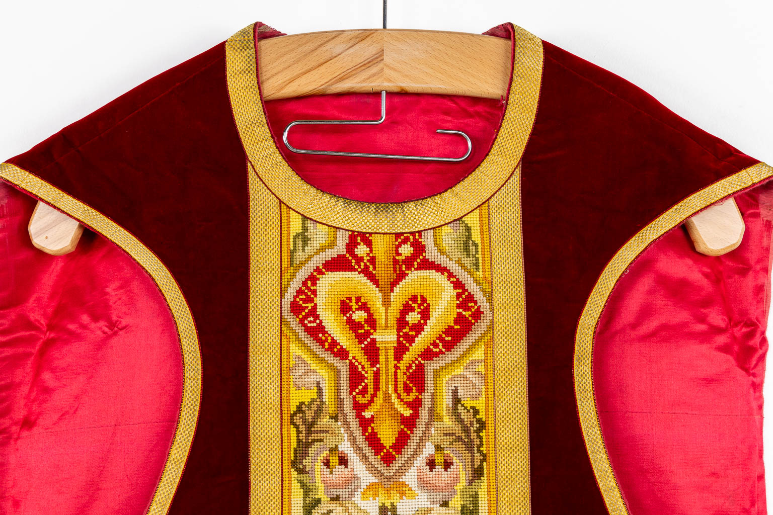 A matching set consisting of two Dalmatics and a Roman Chasuble, embroideries. 