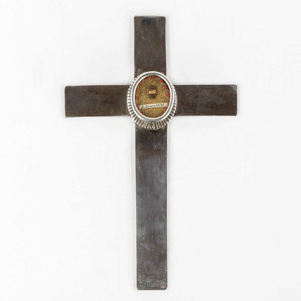 A relic 'S. Cruxis DNJC', The True Cross of Jesus Christ, mounted in a silver holder. 