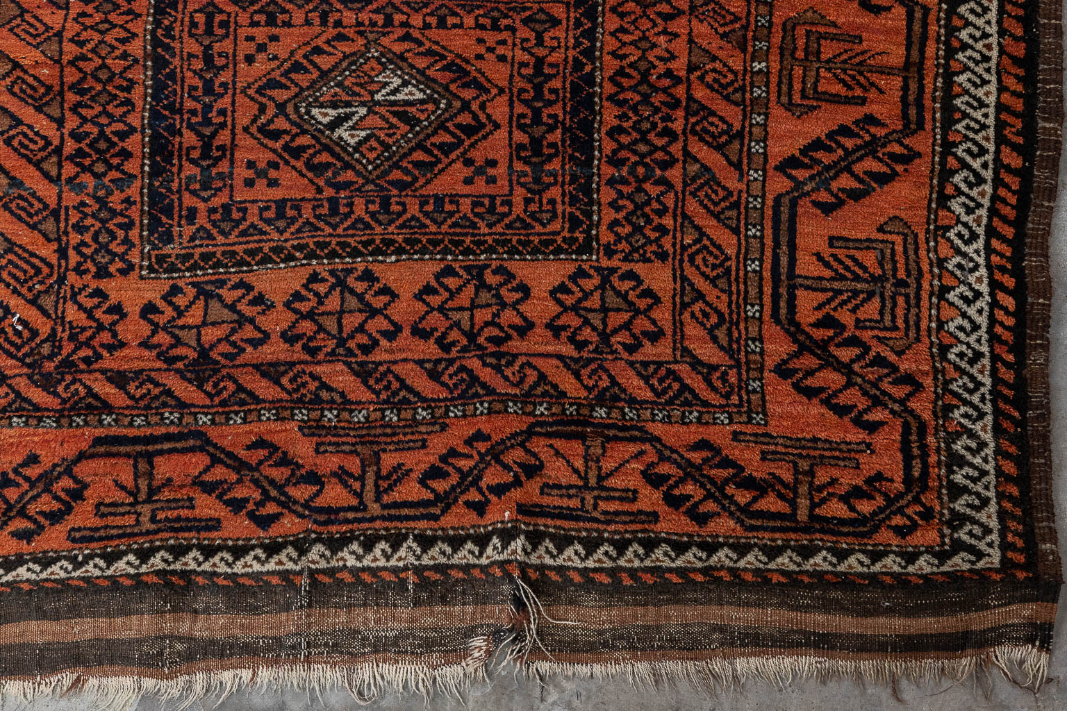 Een collectie van 3 Oosterse, handgeknoopte tapijten. Kazak & Afghan. (L:207 x W:107 cm)