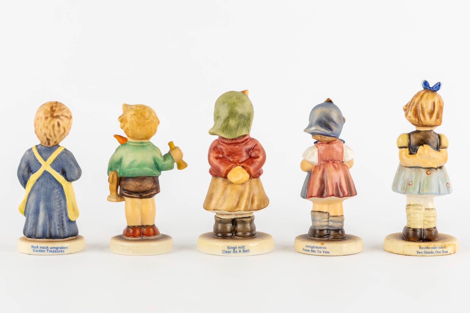 Hummel, 14 figurines. (H:18,5 cm)