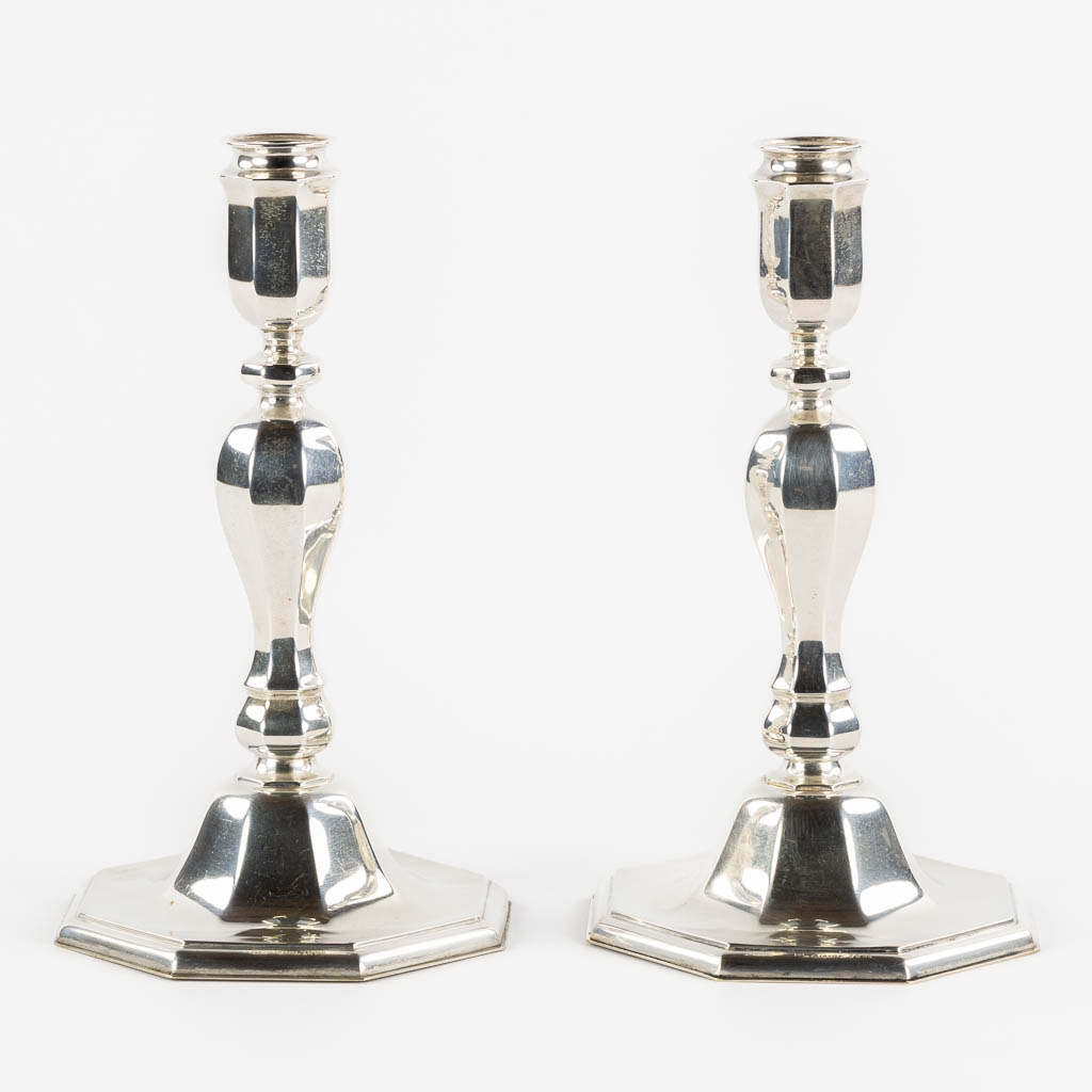 M.H. Wilkins & Sohne, A pair of silver candlesticks, 835, Germany. 855g.