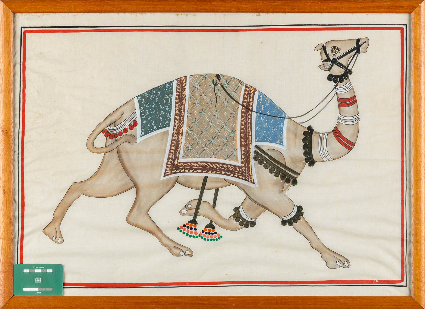 Een decoratief Perzisch schilderij van een kameel, olie op zijde. (W:70 x H:50 cm)