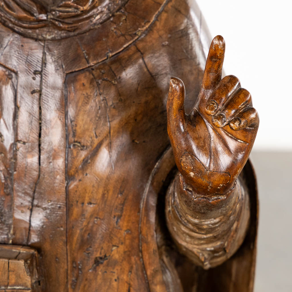 An antique wood-sculptured figurine of Saint Lawrence, 18th/19th C. (L:27 x W:33 x H:106 cm)