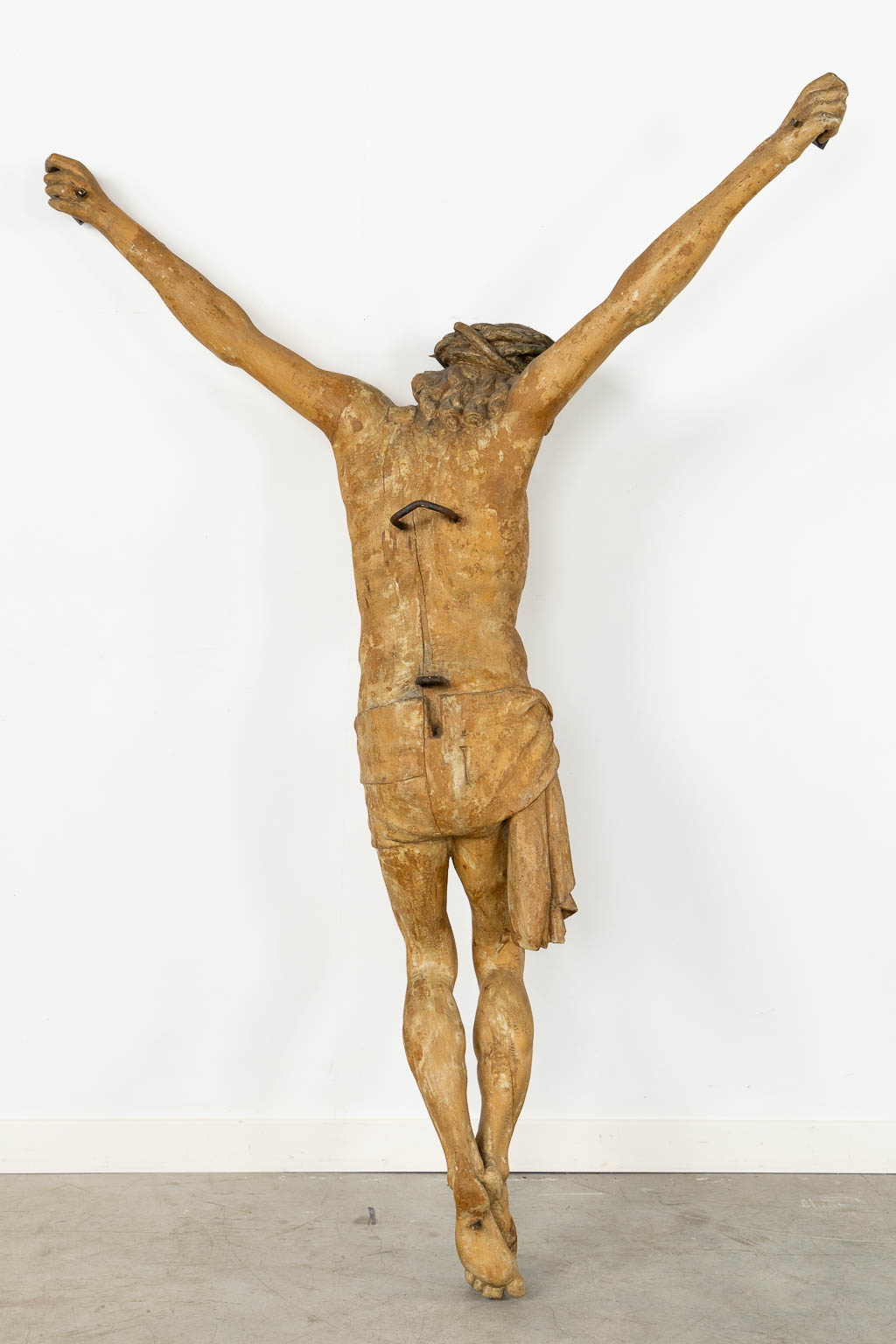 A very large, wood sculptured Corpus Christi, circa 1800. (W:96 x H:138 cm)