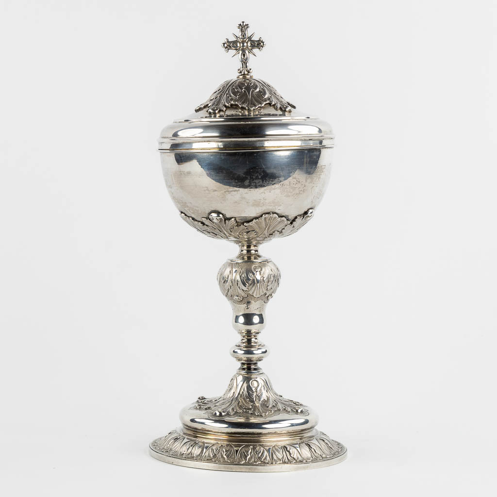 Joannes VAN DAMME (1798-1869) 'Ciboria' silver, Bruges. 874g. (H:34 x D:15,5 cm)