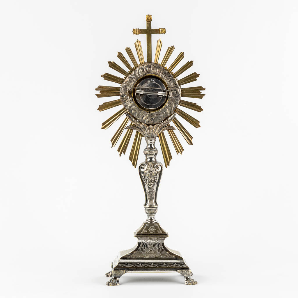 A large reliquary monstrance with a relic of the True Cross - De Ligno Cruxis, DNJC. 