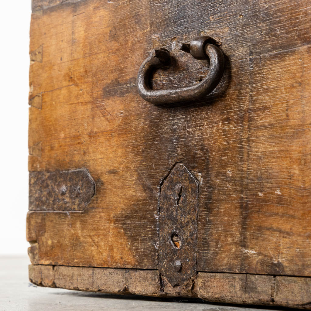 An antique chest with wrought iron hardware, circa 1700. (L:52 x W:93 x H:48 cm)