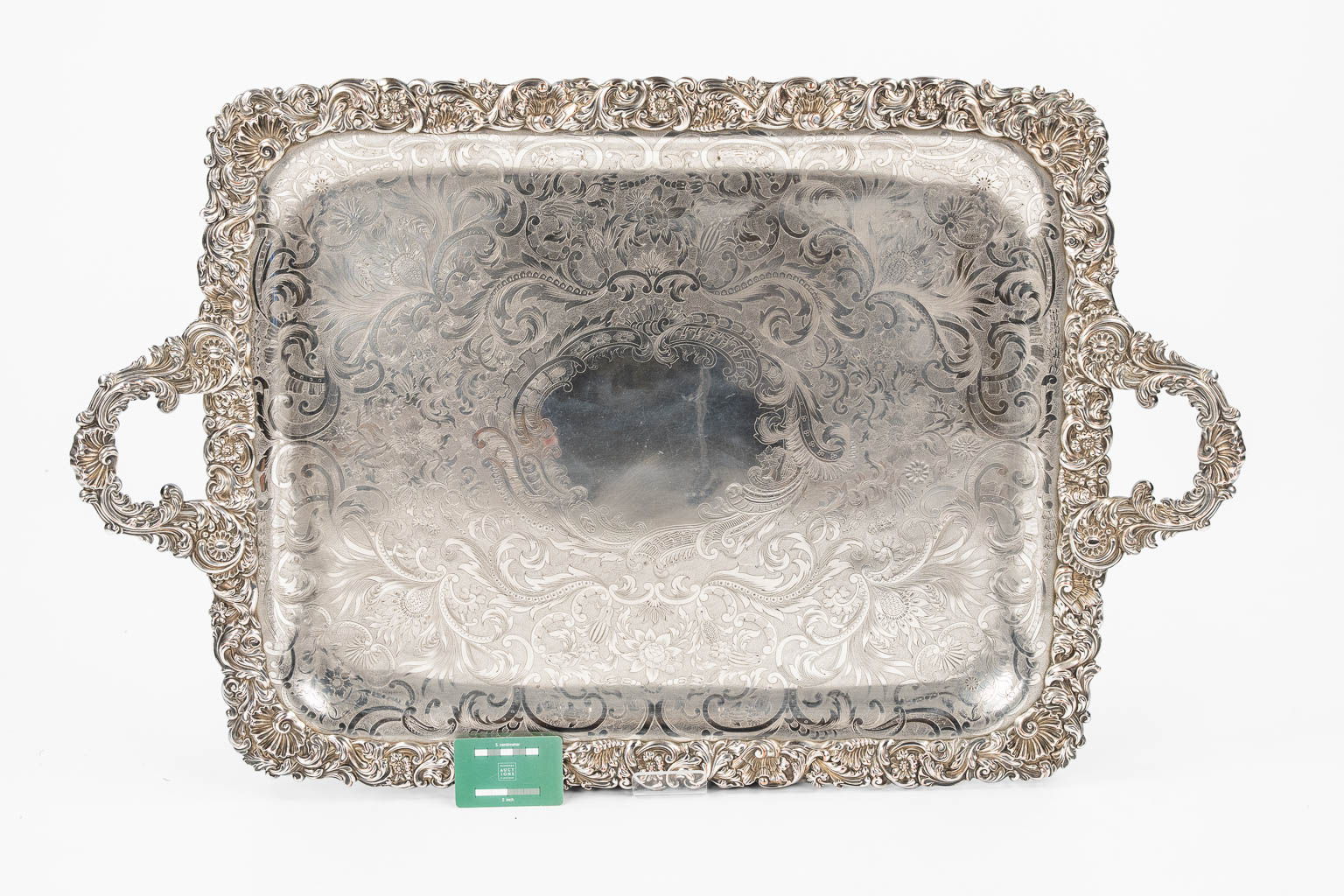 G. Balaine à Paris, A large serving platter in Roccoco style. Silver-plated. (L:56 x W:89 cm)