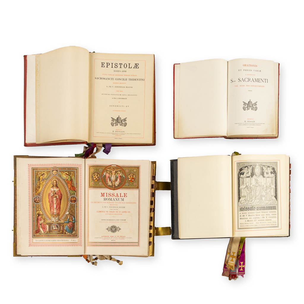 Three Missale Romanum books, added a Sanctissimi Sanctorum. (W:27 x H:37 cm)