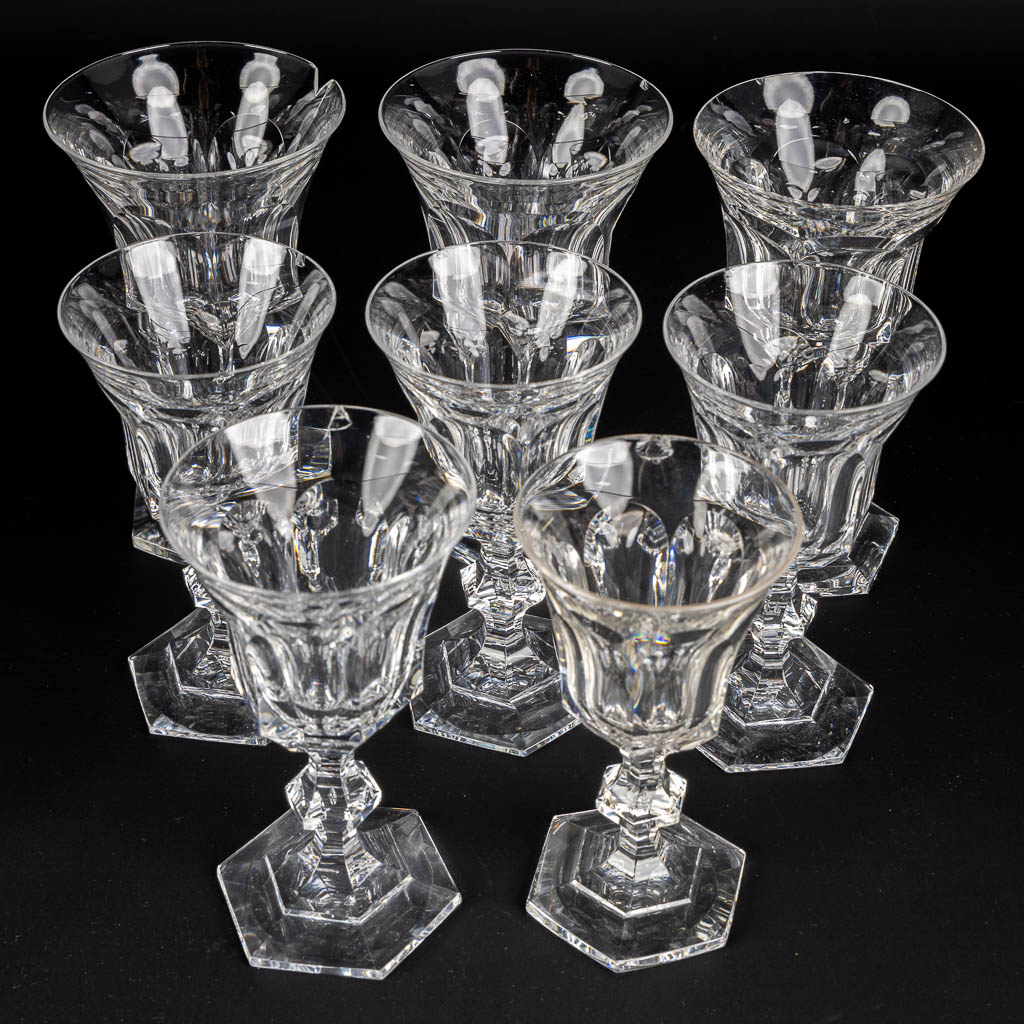 Val Saint Lambert, Metternich, 39-piece crystal glasses and goblets.