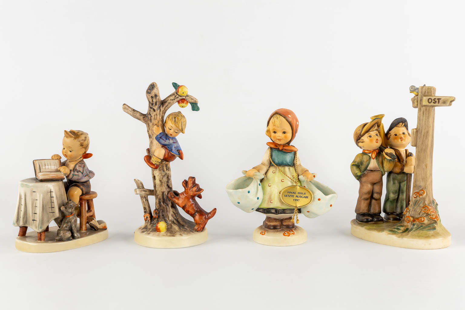 Hummel, 13 figurines. (H:17 cm)