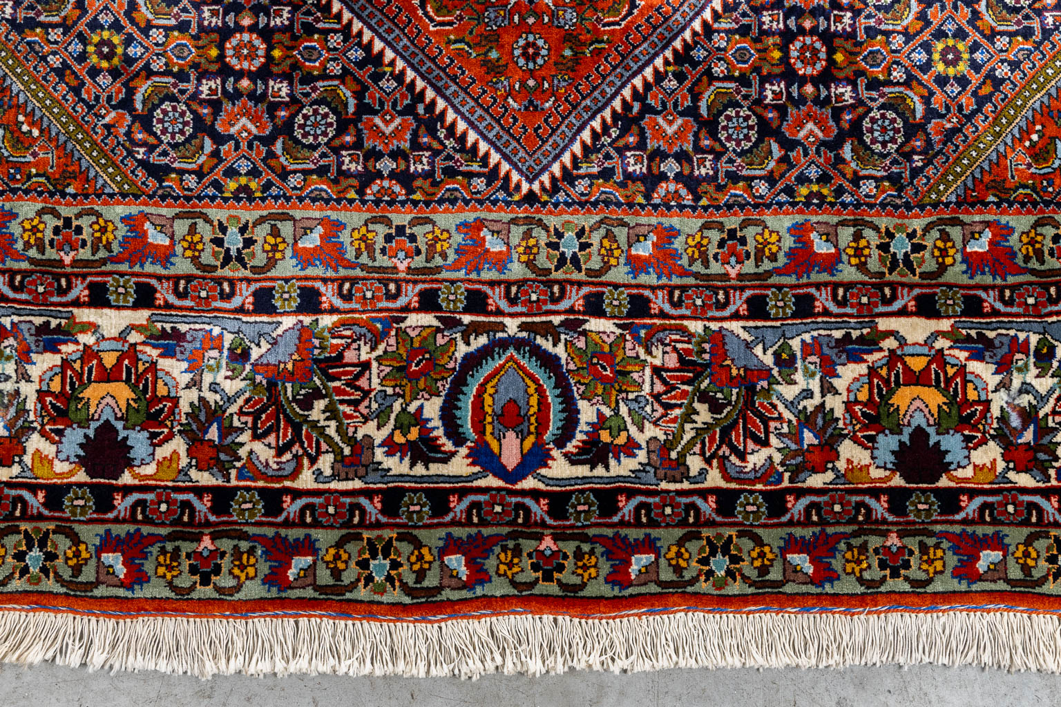 An Oriental hand-made carpet, Bidjar. (W:210 x H:304 cm)