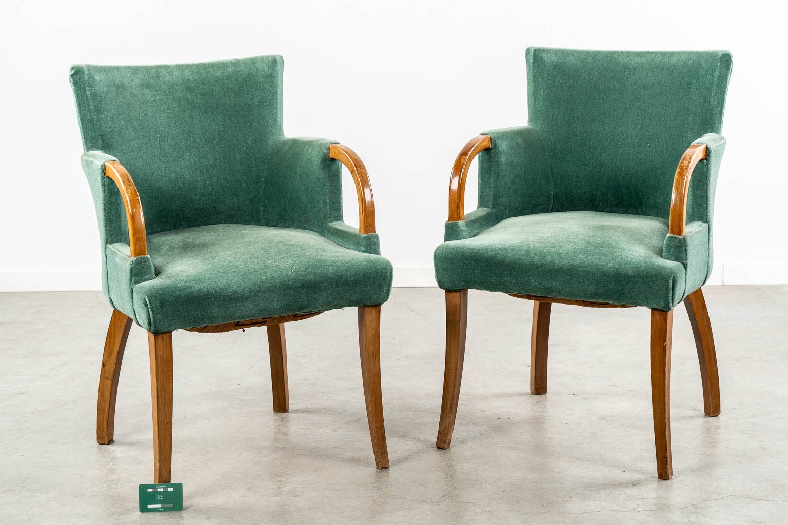 A pair of armchairs, Art Deco. (L:60 x W:55 x H:85 cm)