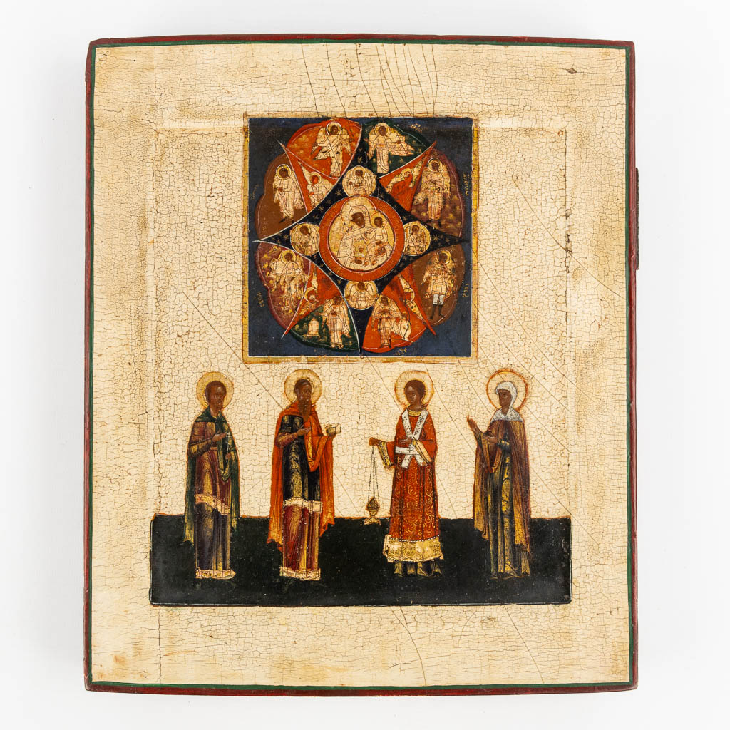 Een antieke Russische icoon 'Moeder Gods van het Brandende Braambos' en 4 Heiligen'. 18de eeuw. (W:27 x H:31,5 cm)