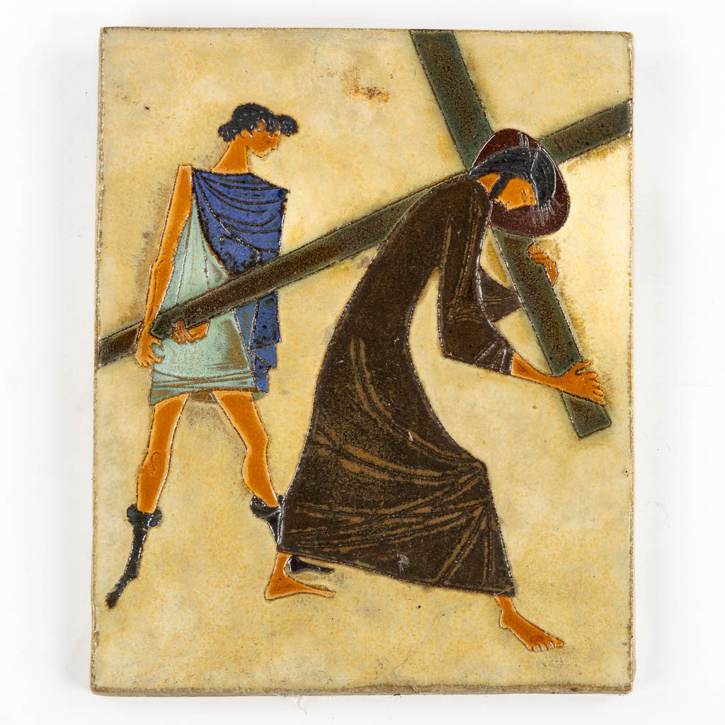 A 14-piece station of the cross, glazed ceramics. Rogier Vandeweghe for Amphora. (L:22,5 x W:28 x H:1 cm)